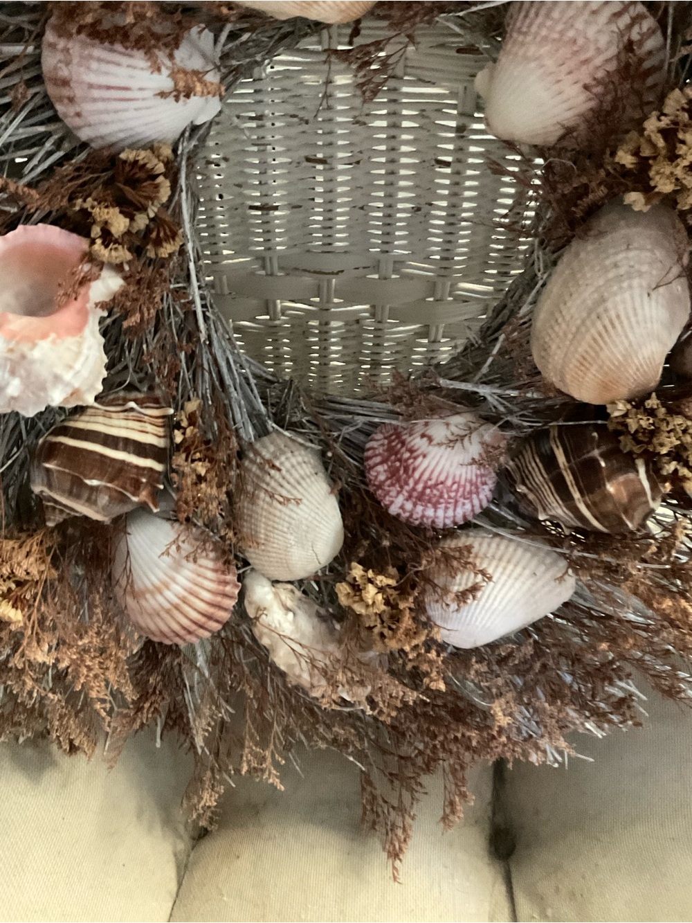 Seashell  Wreath – Pink & Natural Festive Home Accent - Picture 4 of 5